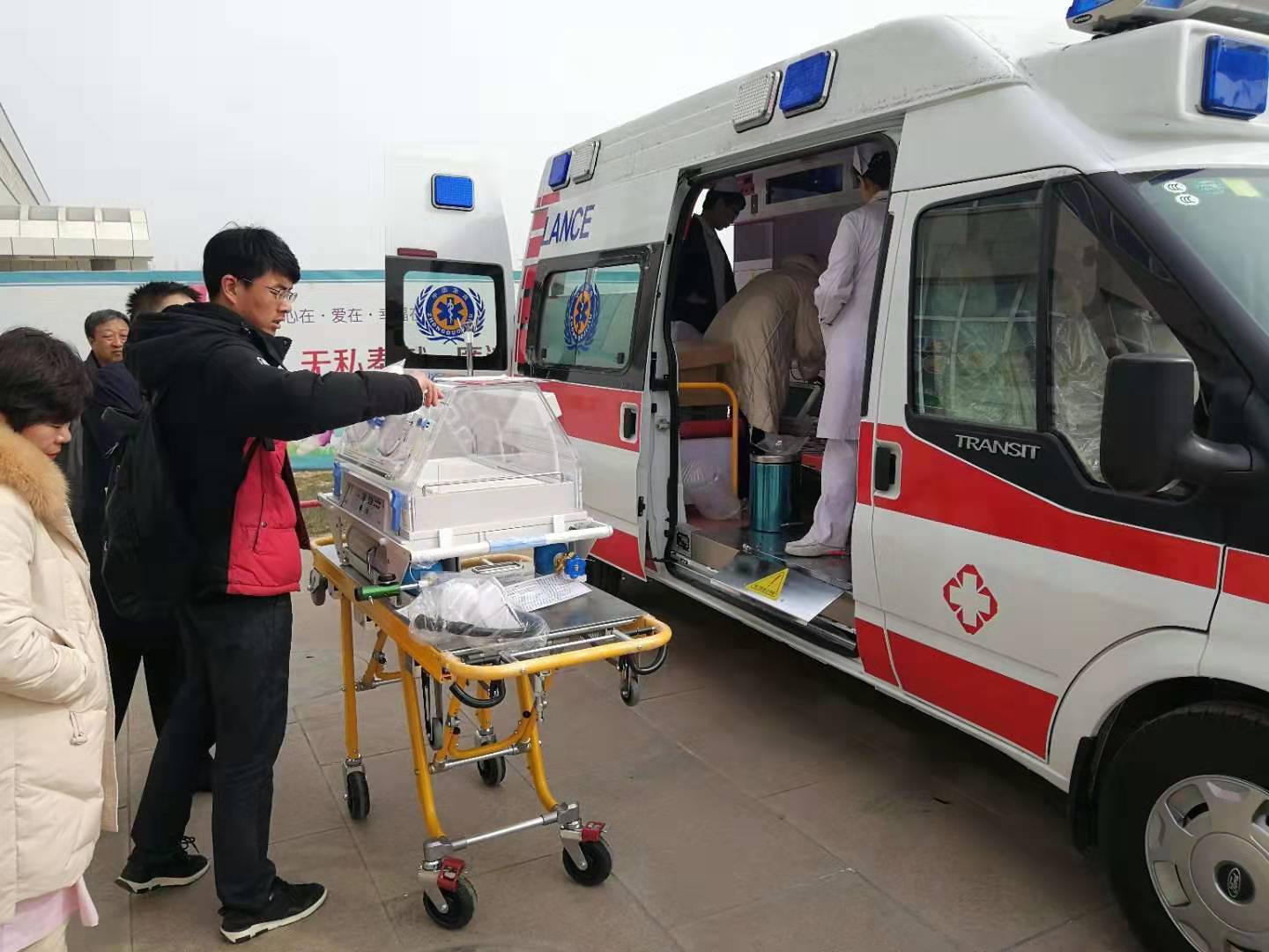 南山区救护车转院